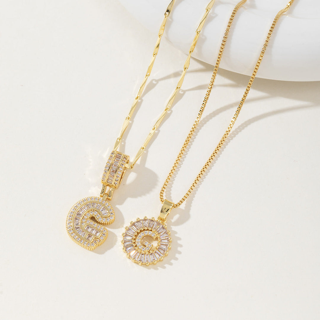 AISHA - Елегантни обеци с инициали в комплект от 2